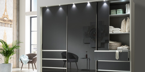 Schlafzimmer modern Schranksystem Malibu Alpinweiß Glas graphit