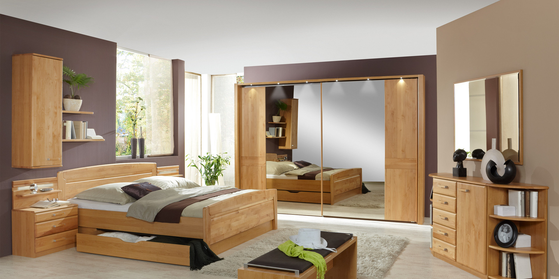 Schlafzimmer klassisch Lausanne Erle teilmassiv parsol bronze Spiegel