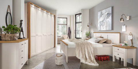 Schlafzimmer klassisch Sloane Champagner Dekor Balkeneiche Nachbildung Schlafzimmer klassisch Sloane Champagner Dekor Balkeneiche Nachbildung